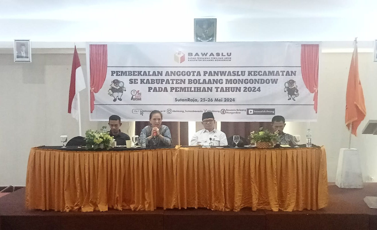 Hadapi Pilkada 2024 di Bolmong, Panwascam Terlantik Terima Pembekalan